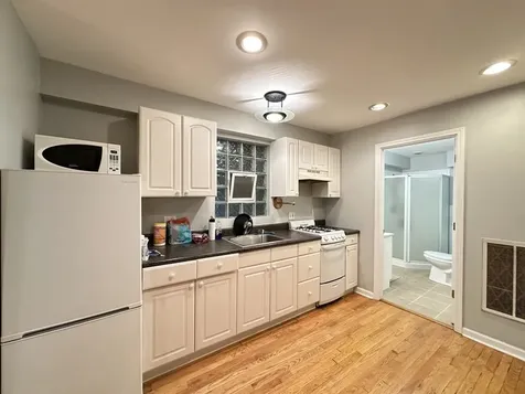 1326 North Claremont Avenue Chicago IL 60622