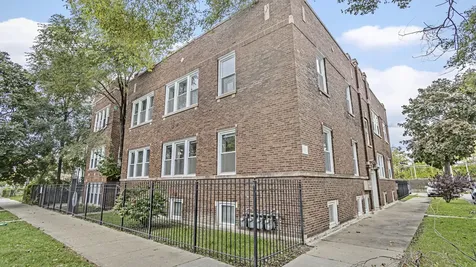 3903 West Shakespeare Avenue Chicago IL 60647