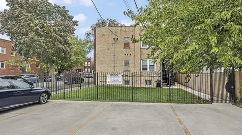3903 West Shakespeare Avenue Chicago IL 60647