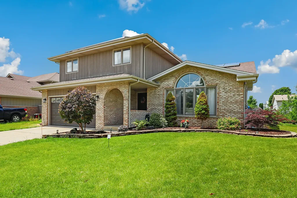 338 Wild Rose Lane Romeoville IL 60446