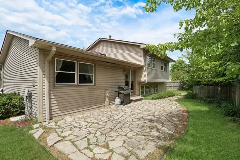 4431 Raven Court Gurnee IL 60031