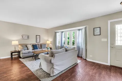4431 Raven Court Gurnee IL 60031