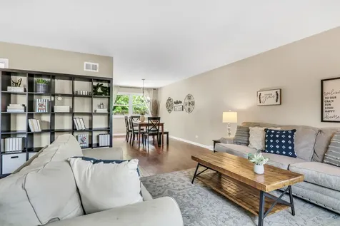 4431 Raven Court Gurnee IL 60031