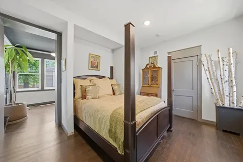 2645 Cuyler Avenue Berwyn IL 60402