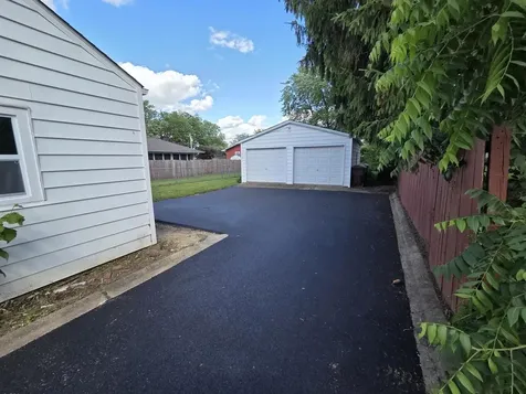 524 Amsterdam Street Woodstock IL 60098