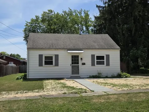 524 Amsterdam Street Woodstock IL 60098