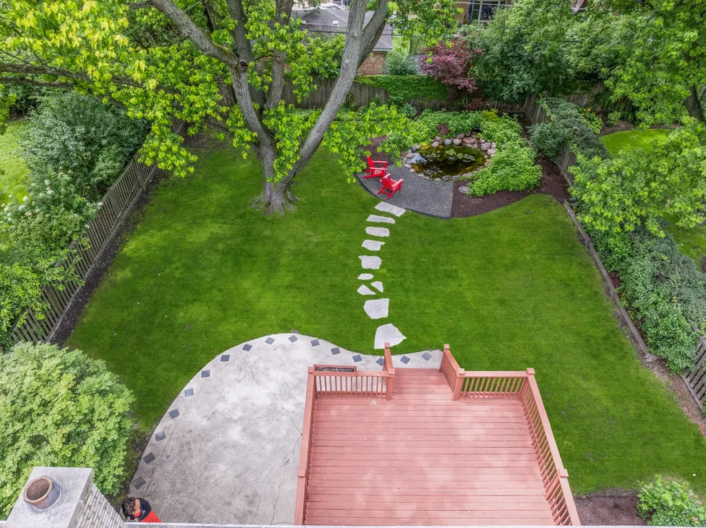 409 Brookside Drive Wilmette IL 60091