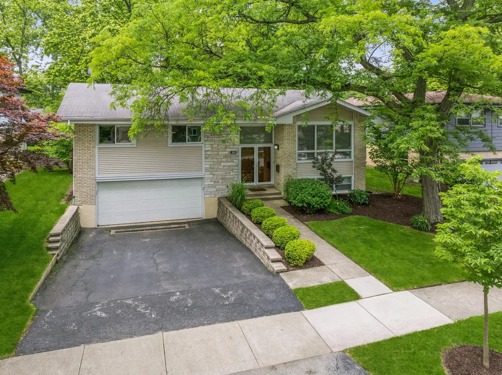 409 Brookside Drive Wilmette IL 60091