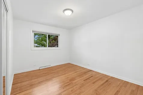 409 Brookside Drive Wilmette IL 60091