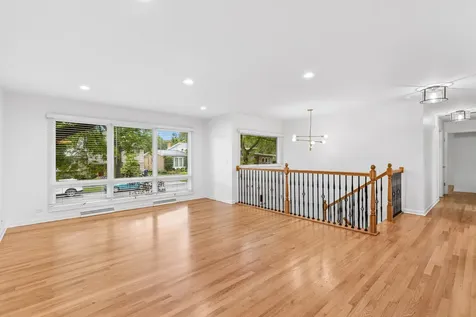 409 Brookside Drive Wilmette IL 60091