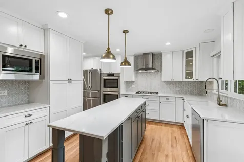 409 Brookside Drive Wilmette IL 60091