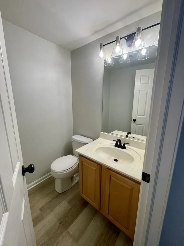 2222 Daybreak Drive Aurora IL 60503