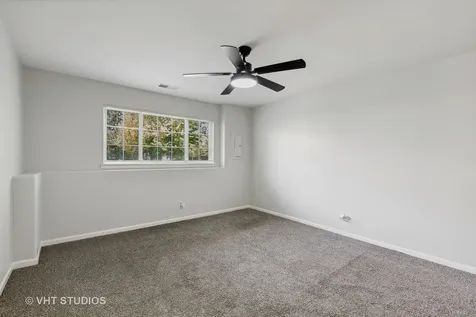 2222 Daybreak Drive Aurora IL 60503