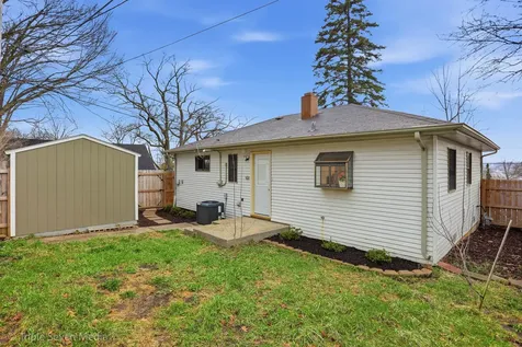 104 East Division Street Lemont IL 60439