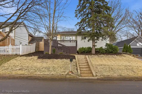 104 East Division Street Lemont IL 60439