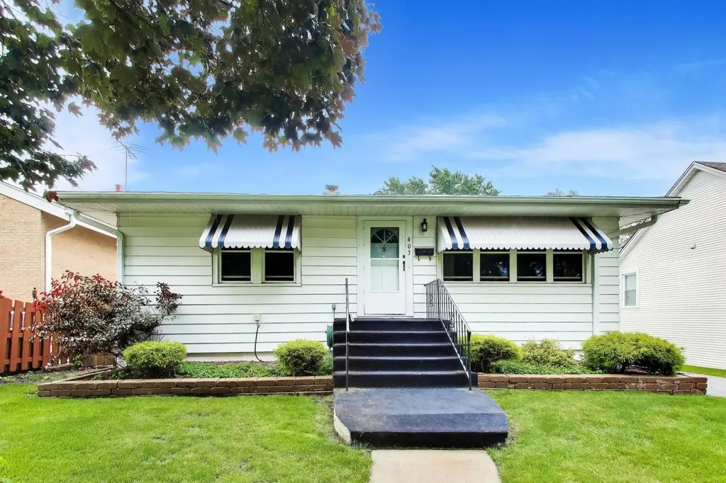 403 North Yale Street Villa Park IL 60181
