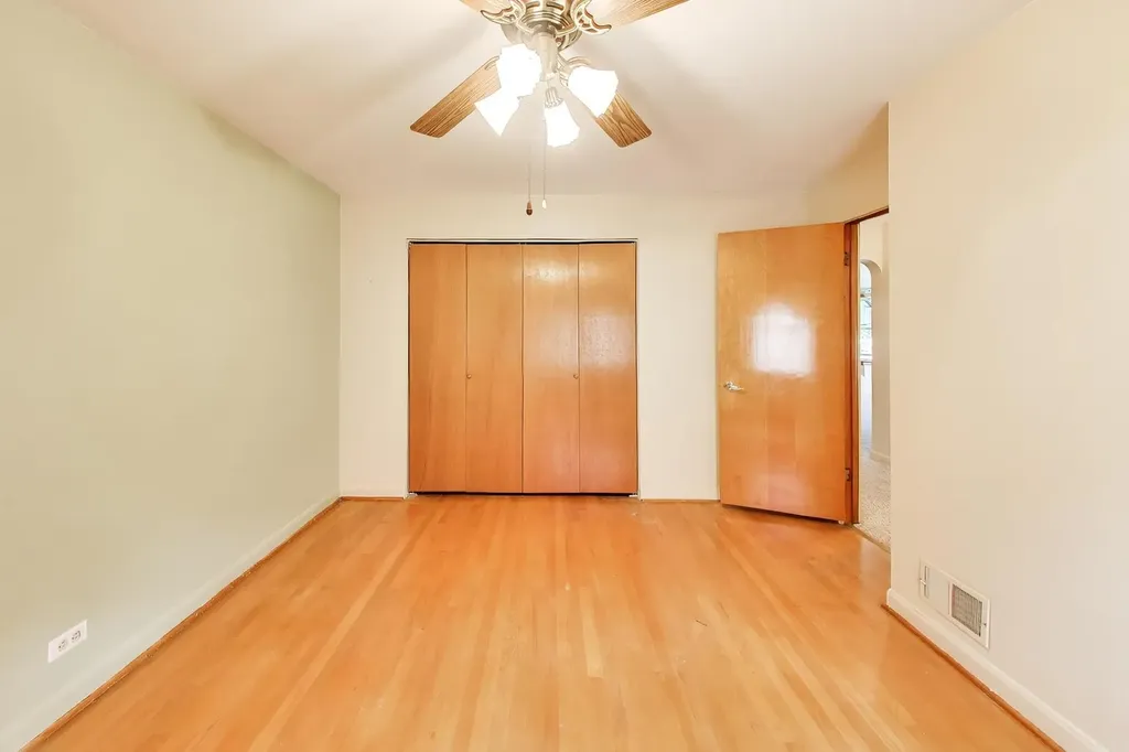 403 North Yale Street Villa Park IL 60181