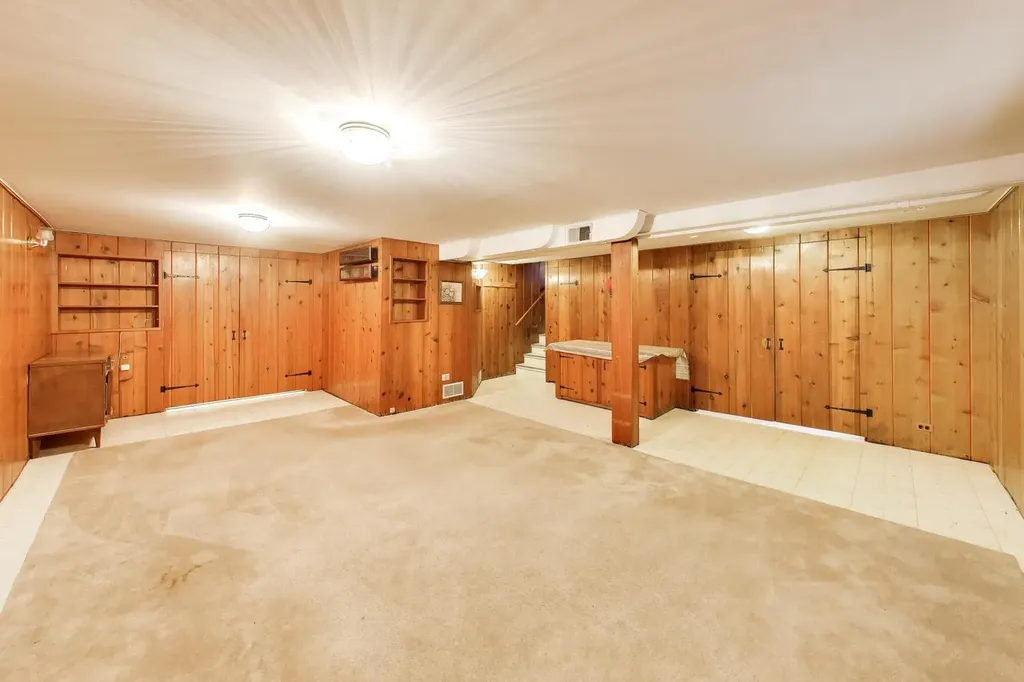 403 North Yale Street Villa Park IL 60181