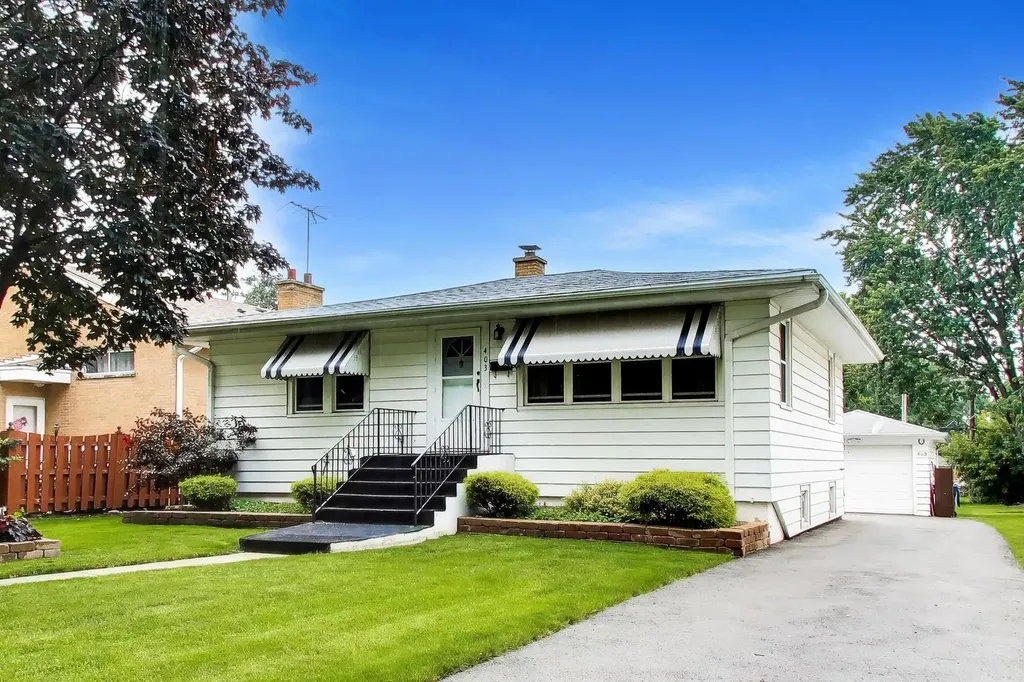 403 North Yale Street Villa Park IL 60181
