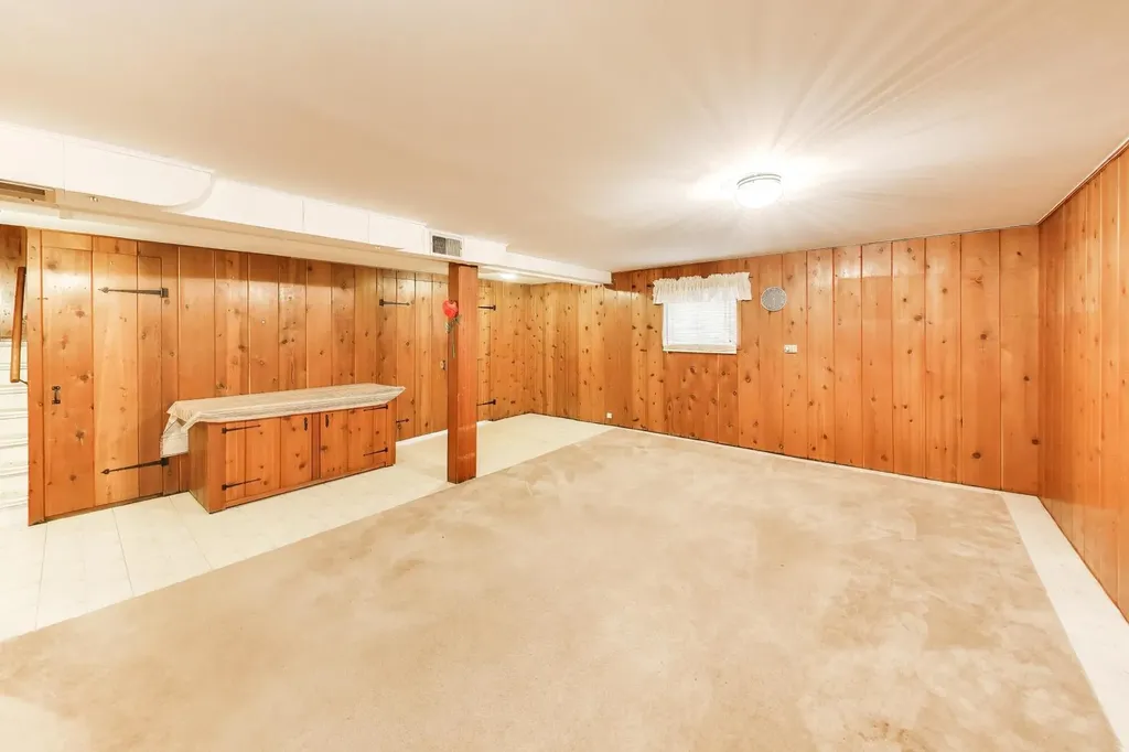 403 North Yale Street Villa Park IL 60181