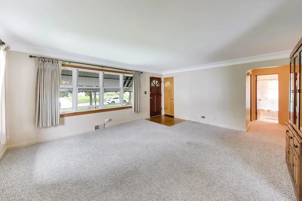 403 North Yale Street Villa Park IL 60181