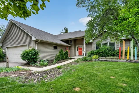 1389 Valayna Drive Aurora IL 60504