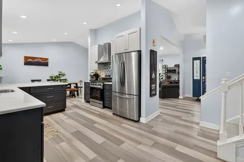 1389 Valayna Drive Aurora IL 60504