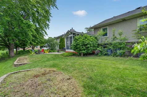 1389 Valayna Drive Aurora IL 60504