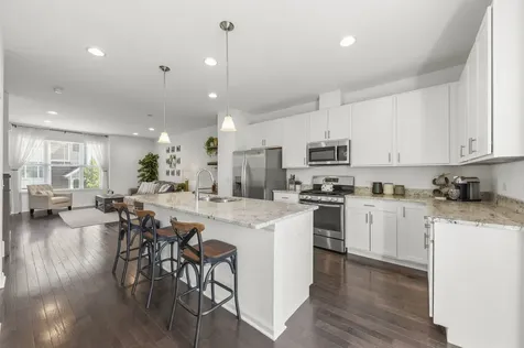 821 West Chase Lane Palatine IL 60067