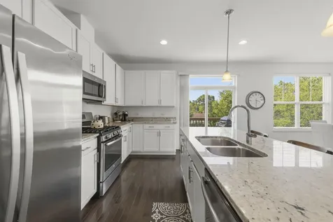 821 West Chase Lane Palatine IL 60067