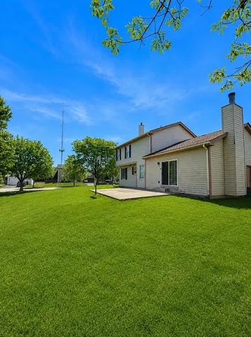 1610 Hartley Drive Algonquin IL 60102