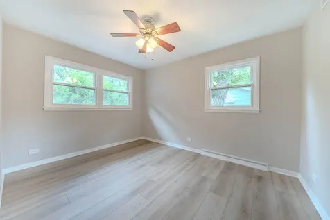 26 East Woodland Road Lake Bluff IL 60044