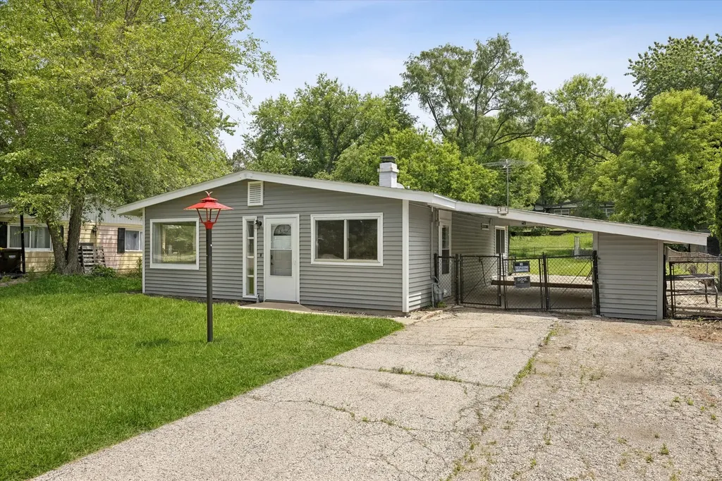 2606 Forestwood Drive Mchenry IL 60051