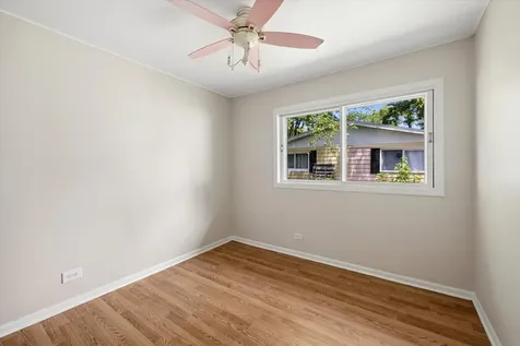 2606 Forestwood Drive Mchenry IL 60051