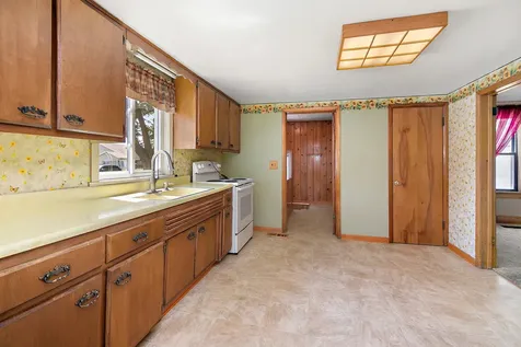105 North Sixth Street Ashkum IL 60911