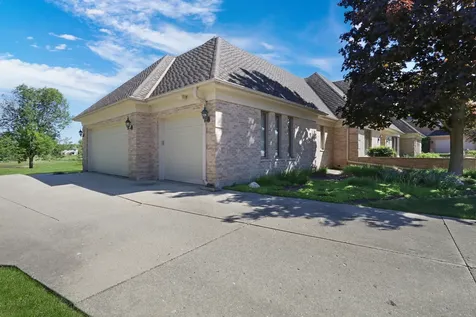 3011 Cyprus Court Buffalo Grove IL 60089