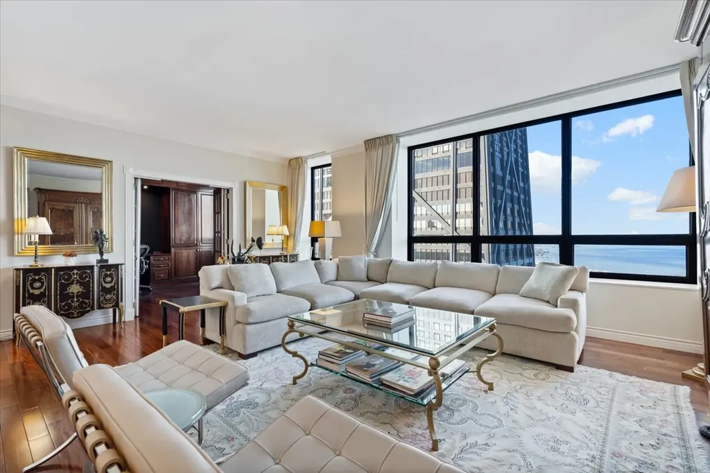 180 East Pearson Street Chicago IL 60611