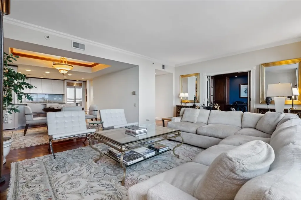 180 East Pearson Street Chicago IL 60611