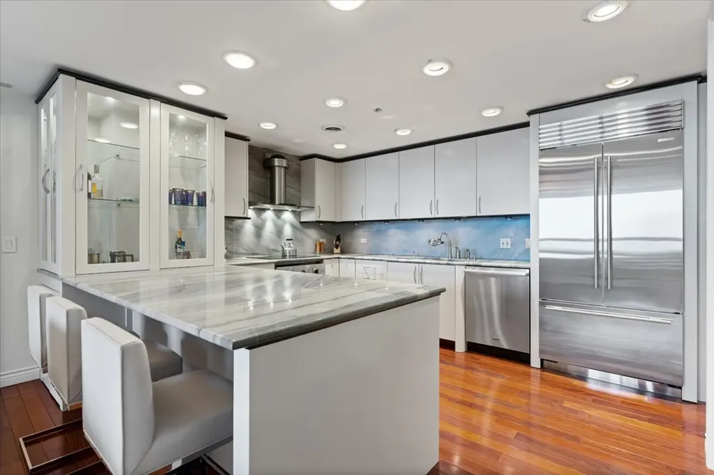 180 East Pearson Street Chicago IL 60611