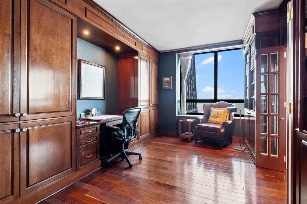 180 East Pearson Street Chicago IL 60611
