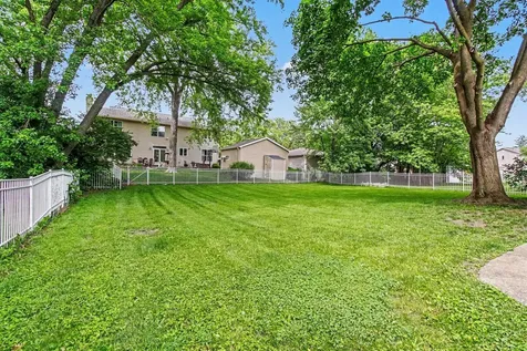 1714 Kingston Lane Schaumburg IL 60193