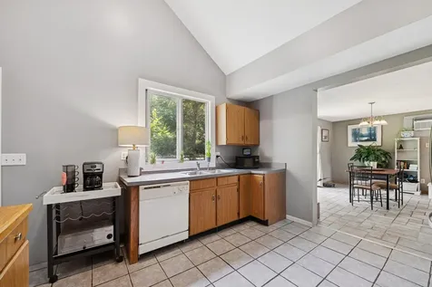 34 North Adams Street Oswego IL 60543
