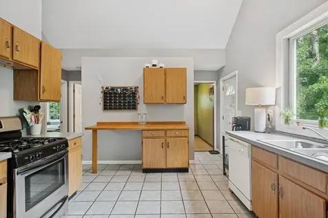 34 North Adams Street Oswego IL 60543
