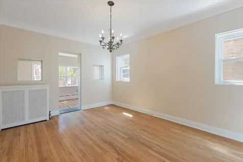 6515 North Maplewood Avenue Chicago IL 60645