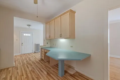 6515 North Maplewood Avenue Chicago IL 60645