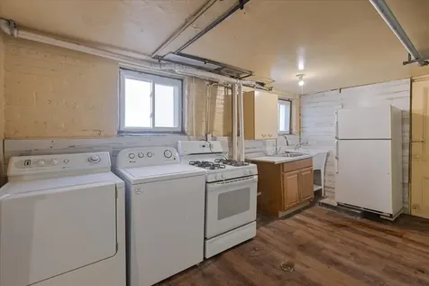 6515 North Maplewood Avenue Chicago IL 60645