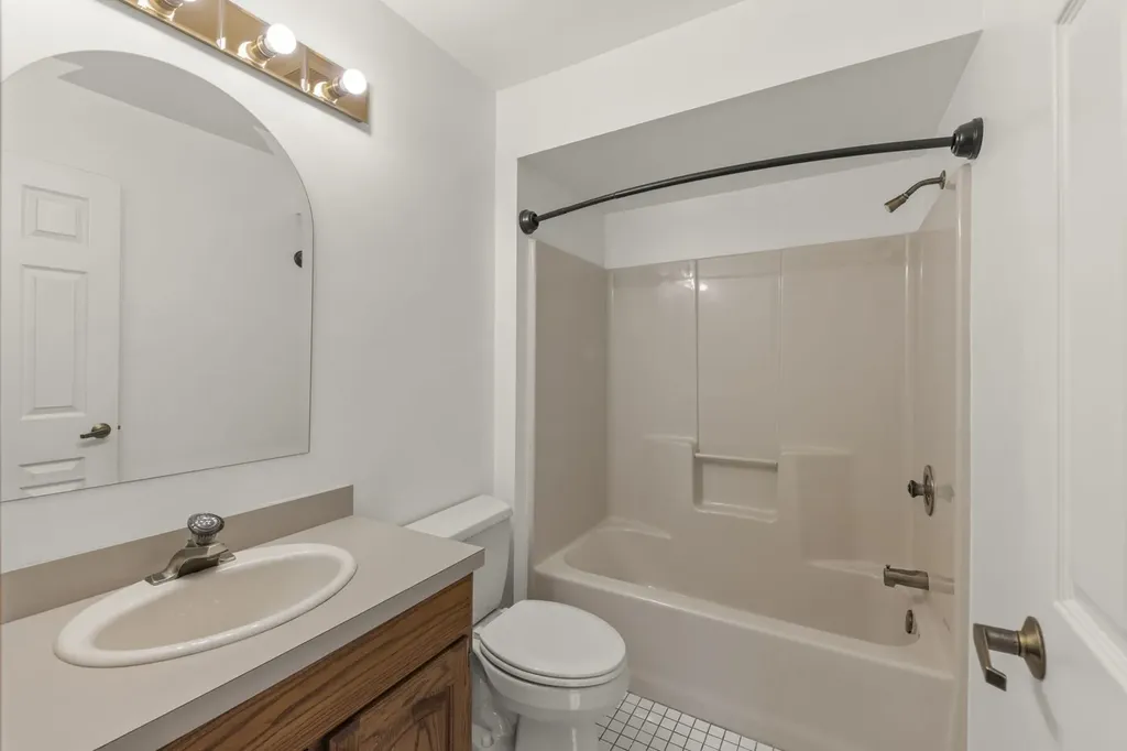 2717 Rolling Meadows Drive Naperville IL 60564