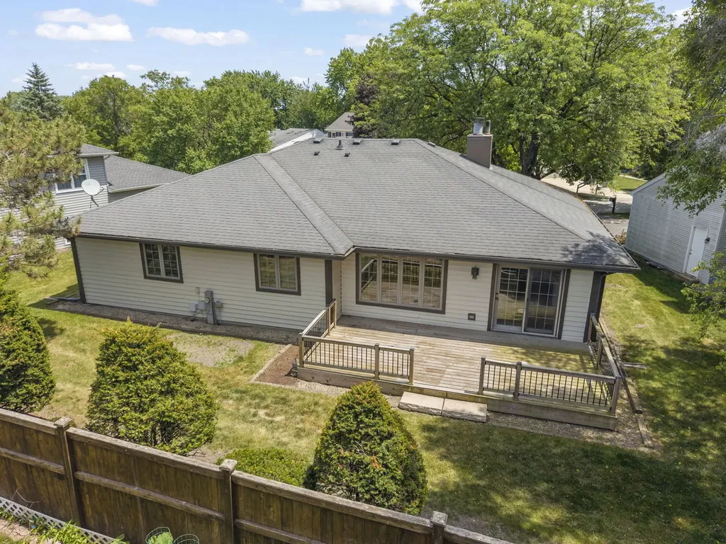 2717 Rolling Meadows Drive Naperville IL 60564