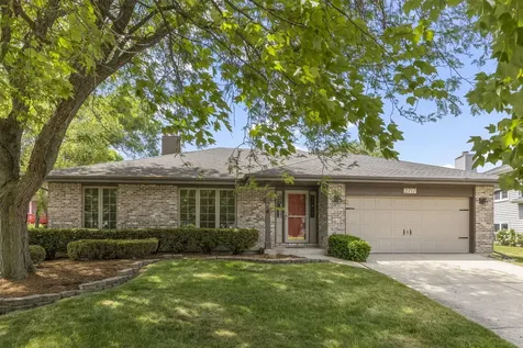 2717 Rolling Meadows Drive Naperville IL 60564