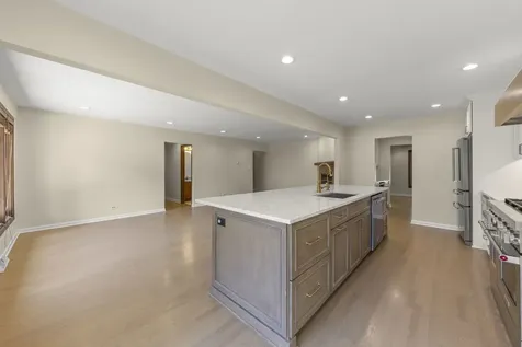 2717 Rolling Meadows Drive Naperville IL 60564